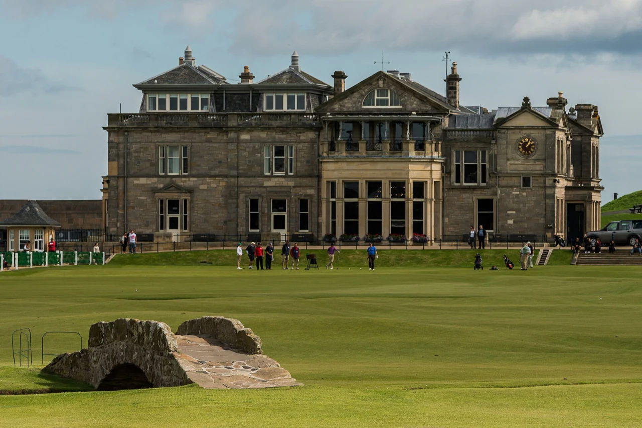 The Swilcan Bridge and R&A clubhouse on the Old Course, St Andrews